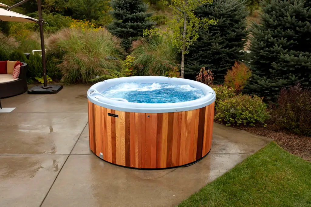 110V hot tubs